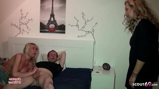 Geile MILF mit Mega Titten Ihre Beste Freundin beim rummachen und laesst sich zum Dreier ueberreden Geile MILF mit Mega Titten Ihre Beste Freundin beim rummachen und laesst sich zum Dreier ueberreden